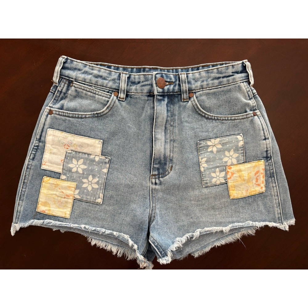 Women's Wrangler x Billabong Floral Patchwork Shorts Denim Cut Offs - Size 27